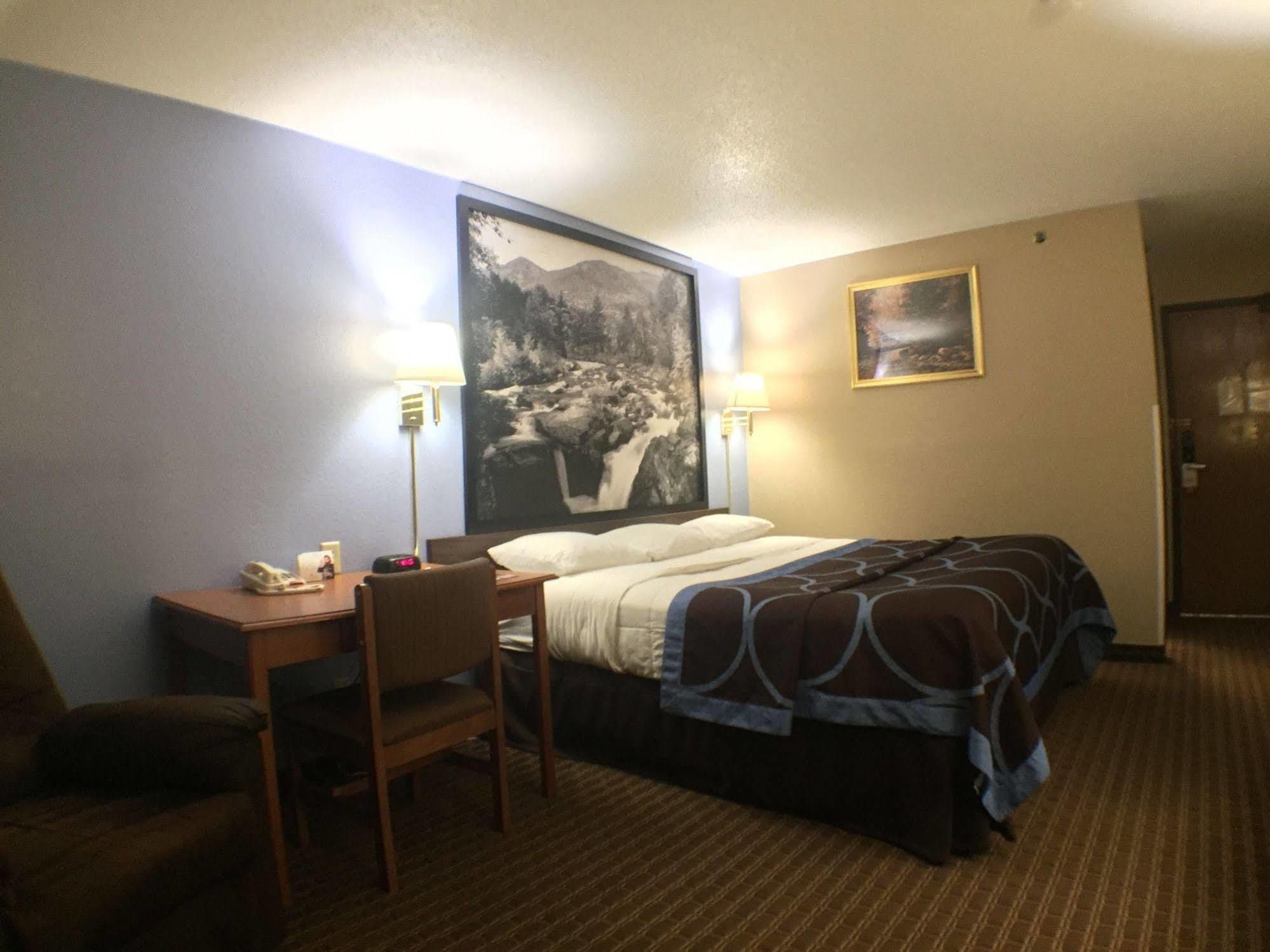 Super 8 By Wyndham Johnstown/Gloversville Exteriör bild