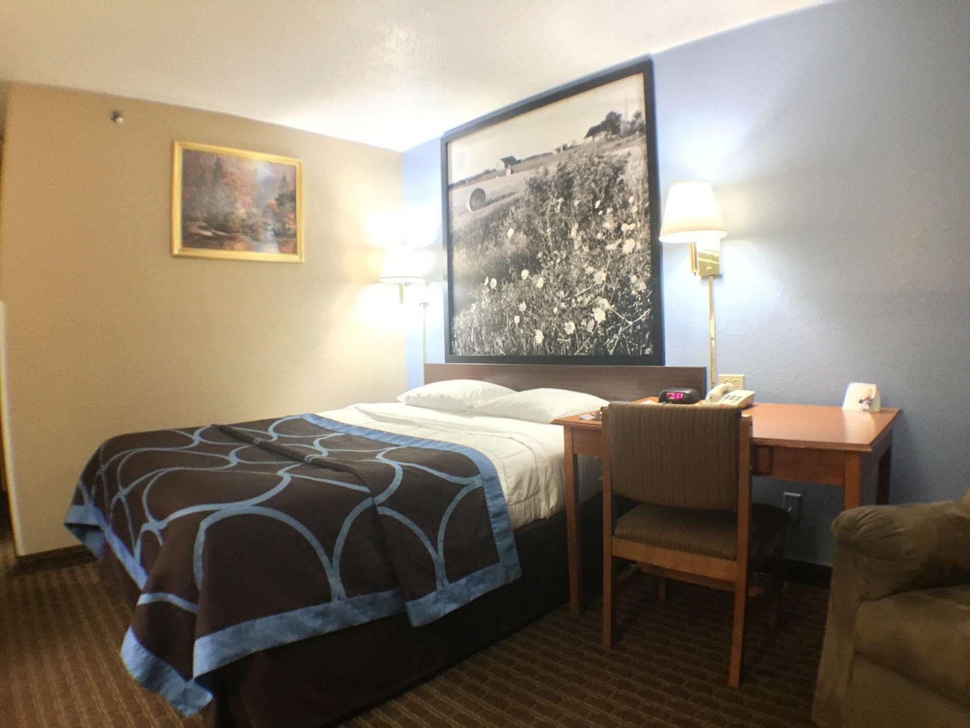 Super 8 By Wyndham Johnstown/Gloversville Exteriör bild